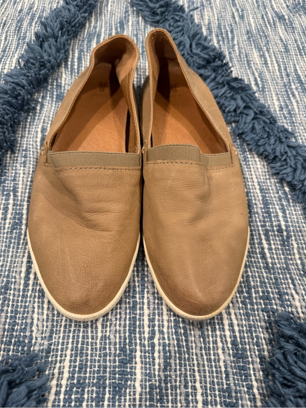 Frye Casual Slip-On Women’s Shoes in Taupe Size 8